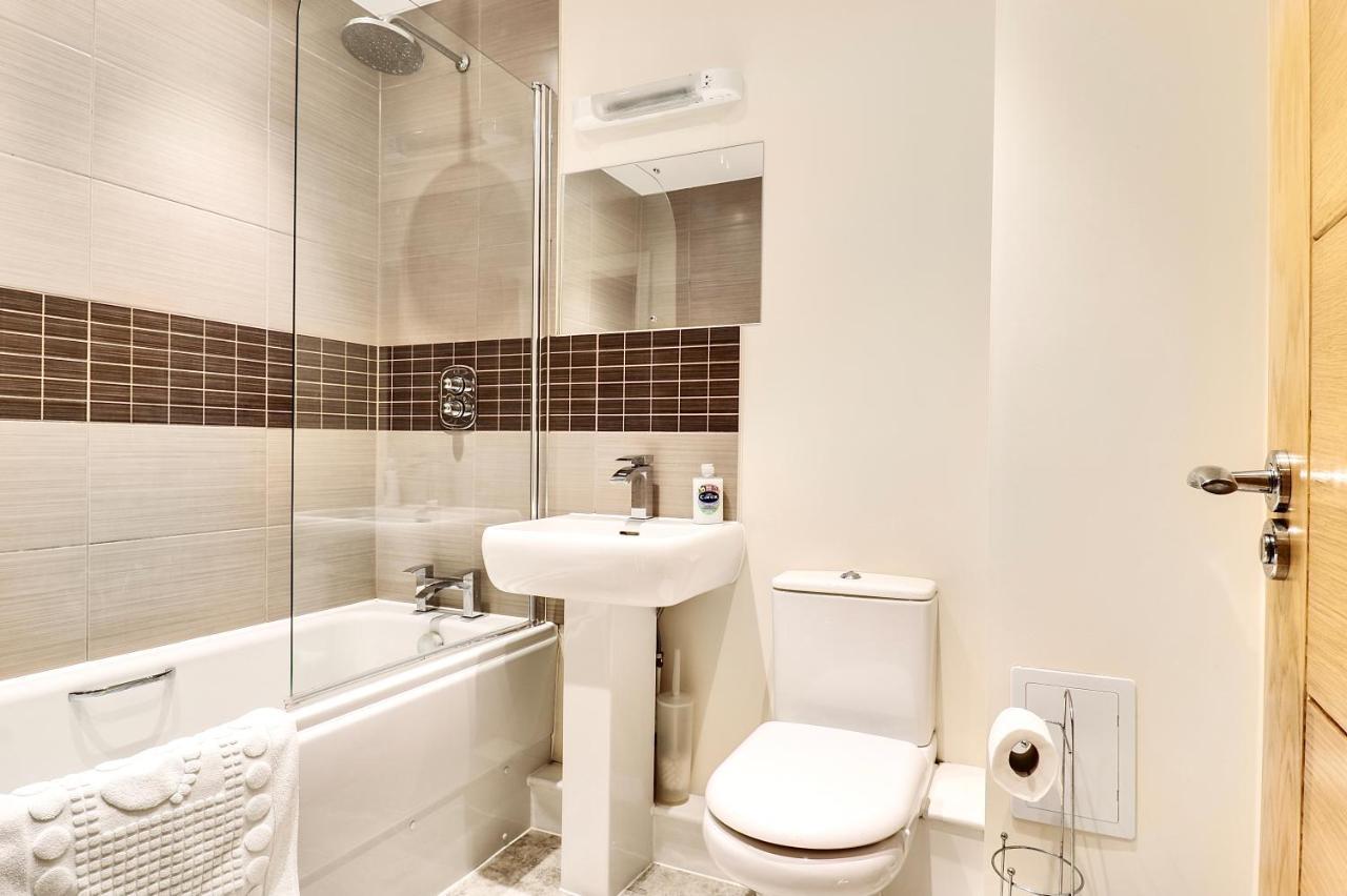 Sapphire Serviced Apartment تْشيلمِسفورد المظهر الخارجي الصورة